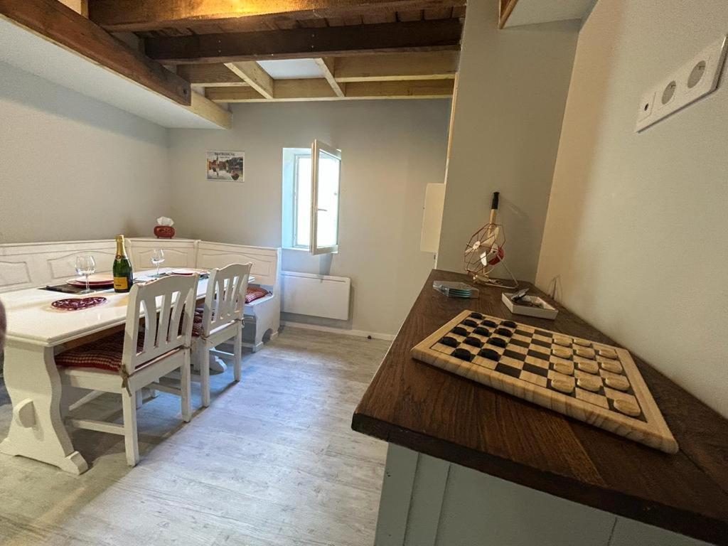 Le Citadin Bourguignon Affittacamere Toucy Esterno foto